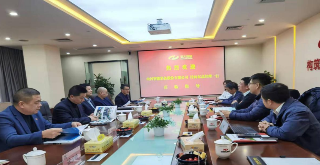 携手战边疆！ca888亚洲城智能潜孔钻机助力宏大爆破新疆奇台项目建设