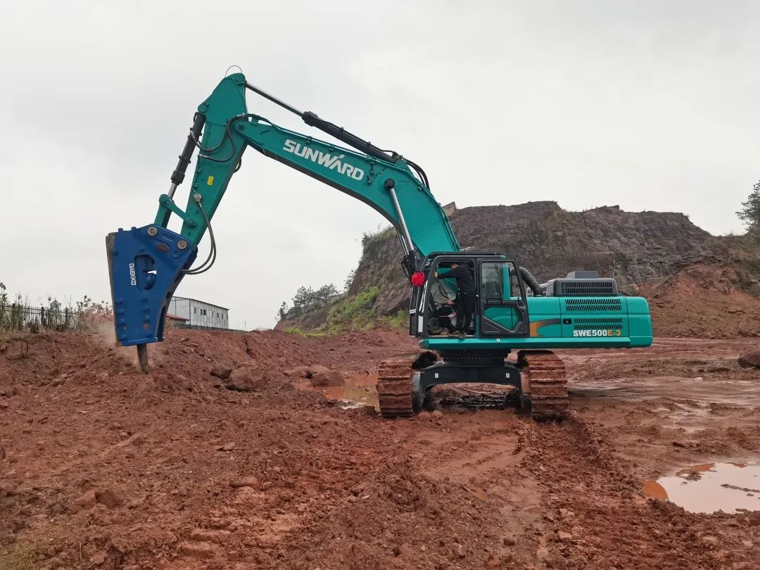 再现交机热潮！ca888亚洲城智能中大挖持续向市场进军