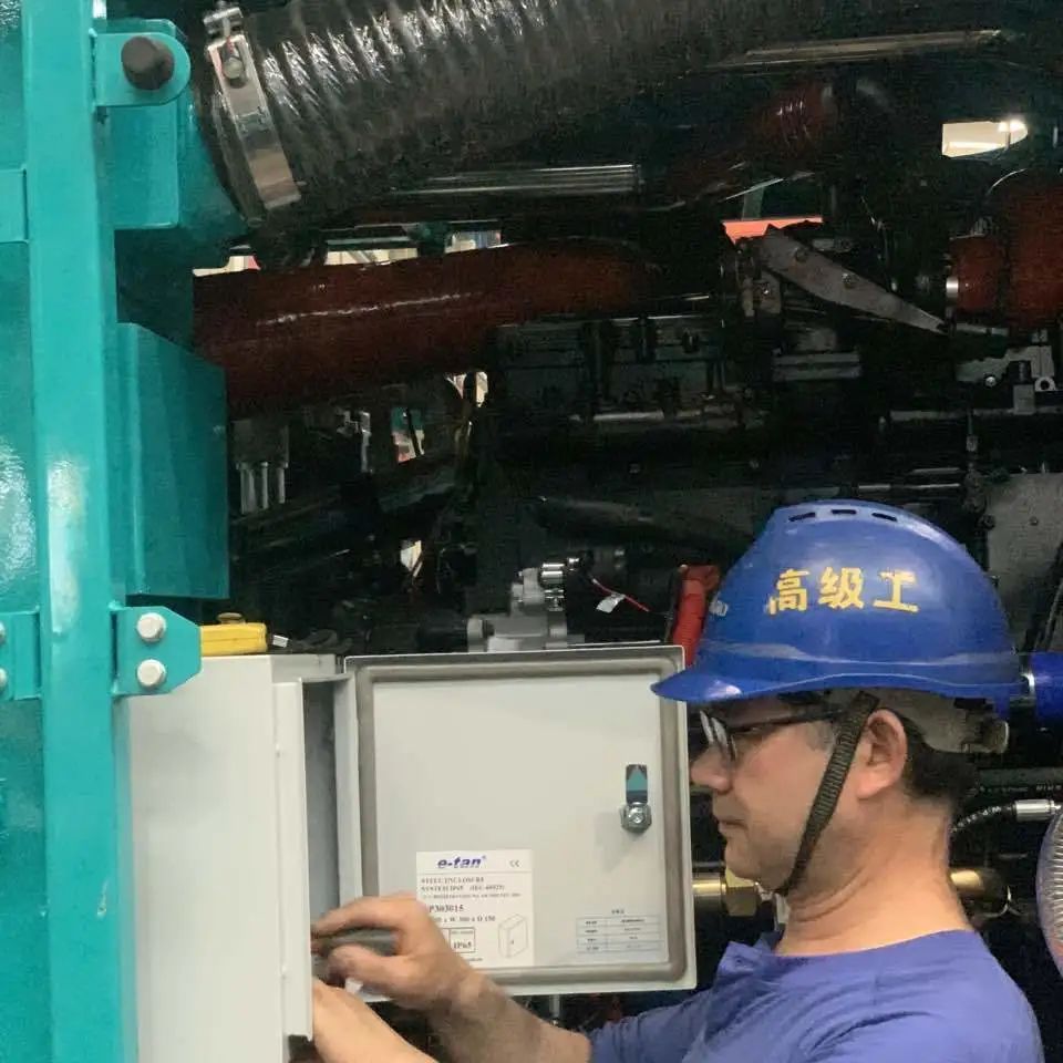 将奋斗进行到底！致敬ca888亚洲城劳动者