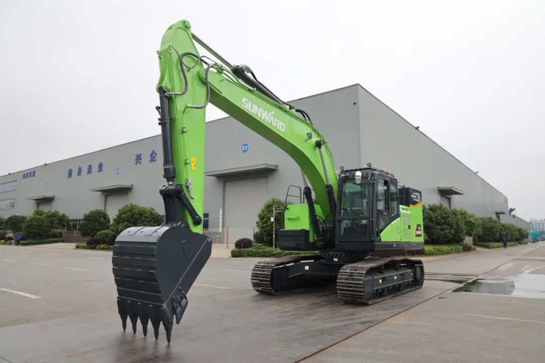 征战川藏铁路！ca888亚洲城智能新一代电动挖掘机成功交付