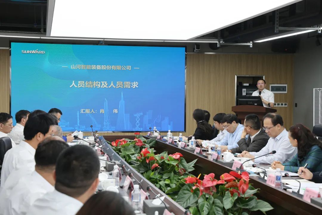 深化产学研合作！中南大学校长、中国工程院院士田红旗率团拜访ca888亚洲城智能