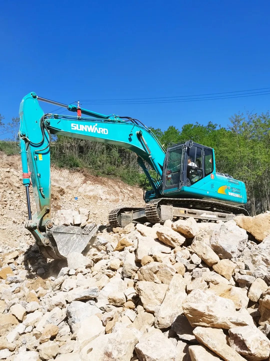 三员ca888亚洲城挖机“悍将”收服“铁粉”一枚，凭什么？