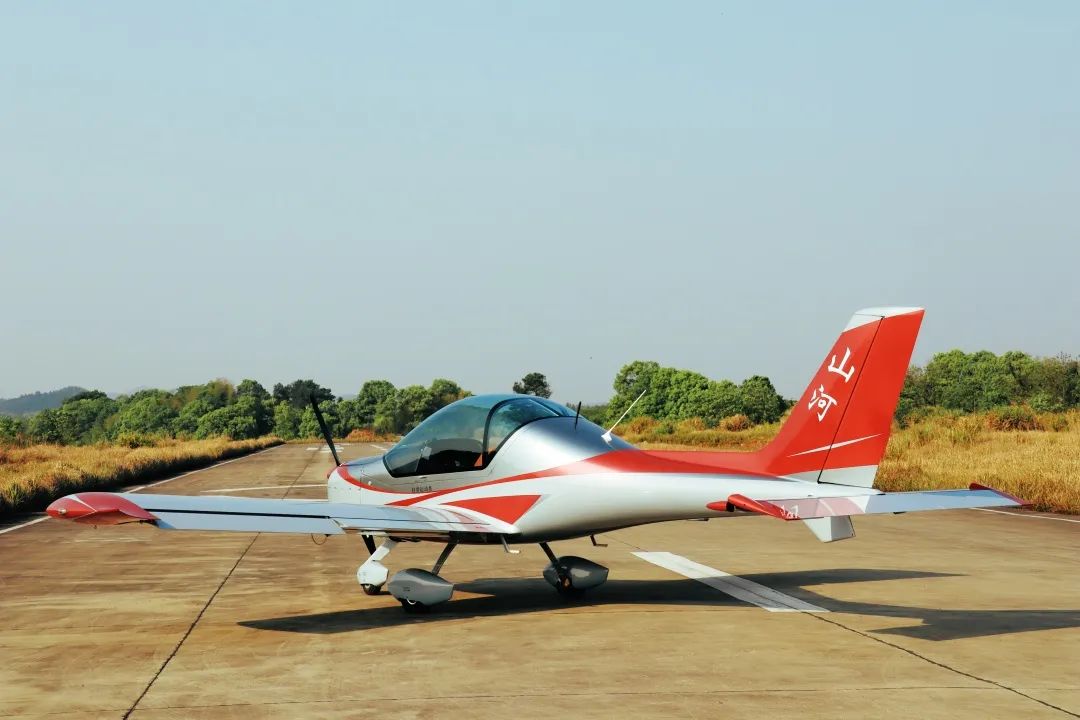 图集 | 阿若拉穿“鲨”衣，还有更多套装为天空添彩！