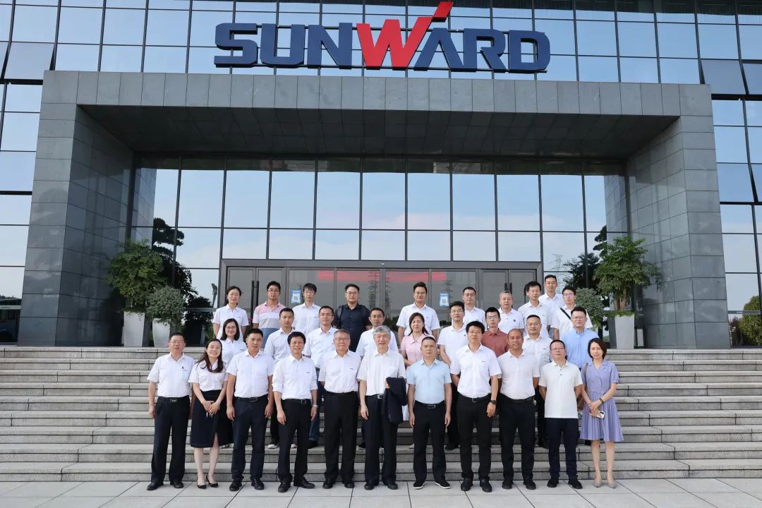 创新引领，智造未来！“2022院士专家长沙行”高端装备高质量发展研讨会隆重举行