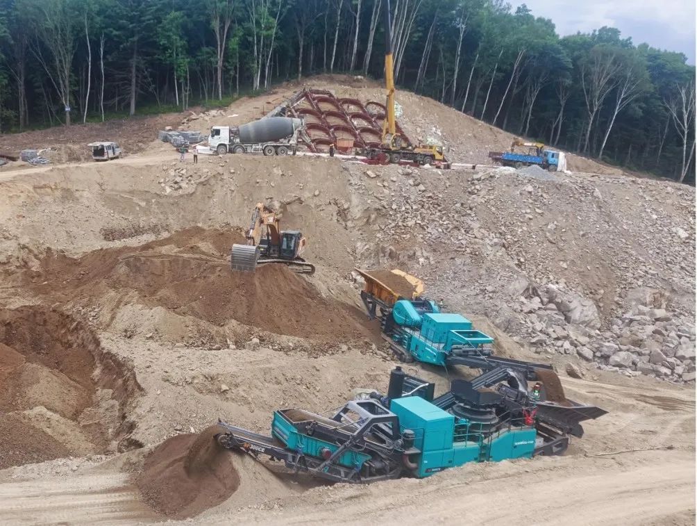 ca888亚洲城普石勒成套移动破碎设备助力哈伊高铁铁伊段建设