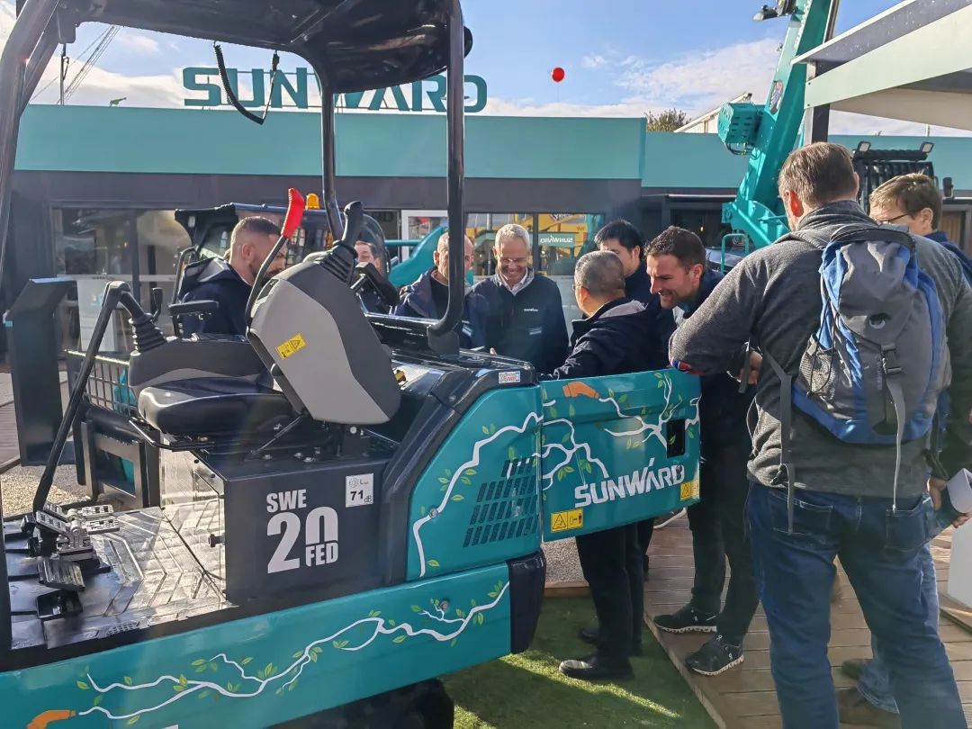 Bauma 2022 | 一组火热现场图带您重温ca888亚洲城智能德国宝马展之旅