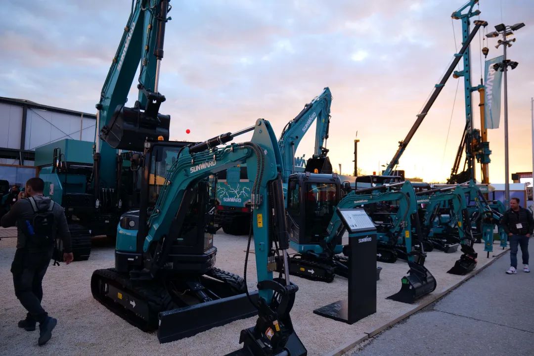 Bauma 2022 | 一组火热现场图带您重温ca888亚洲城智能德国宝马展之旅