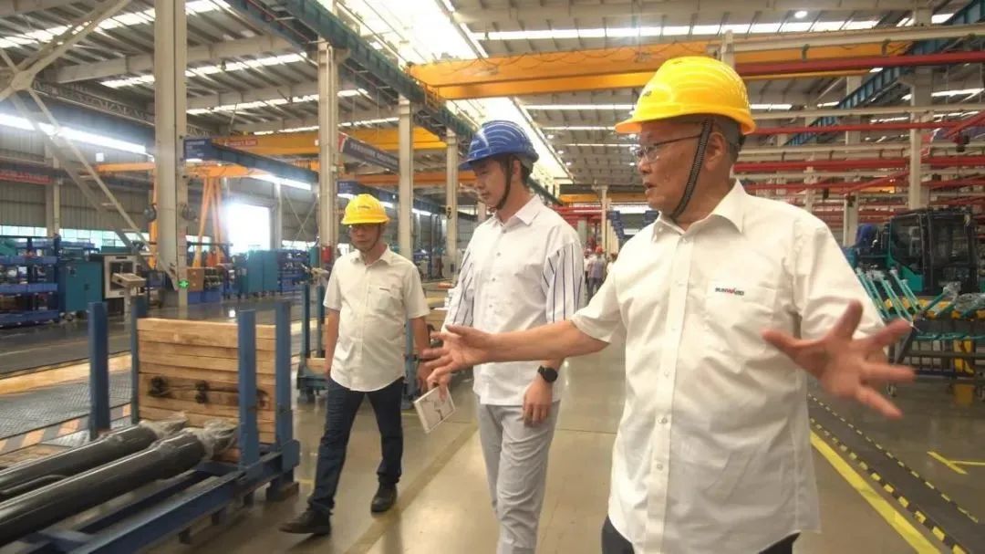 央广经济之声《追梦路上》｜何清华：不抄作业 坚持“先导式创新”