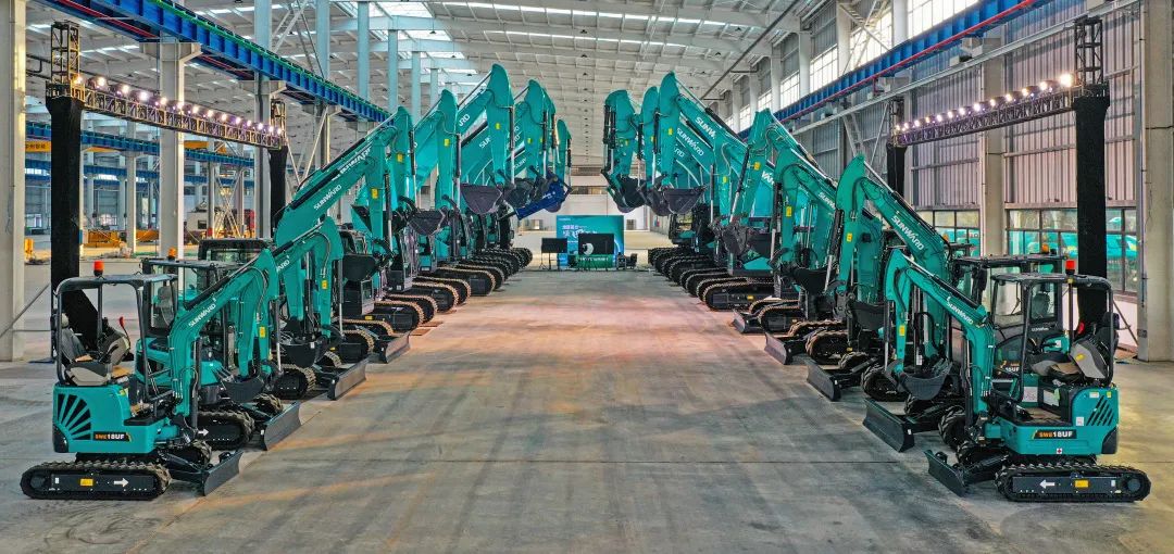 助力“双碳”目标！ca888亚洲城智能集中发布F系列国四挖掘机