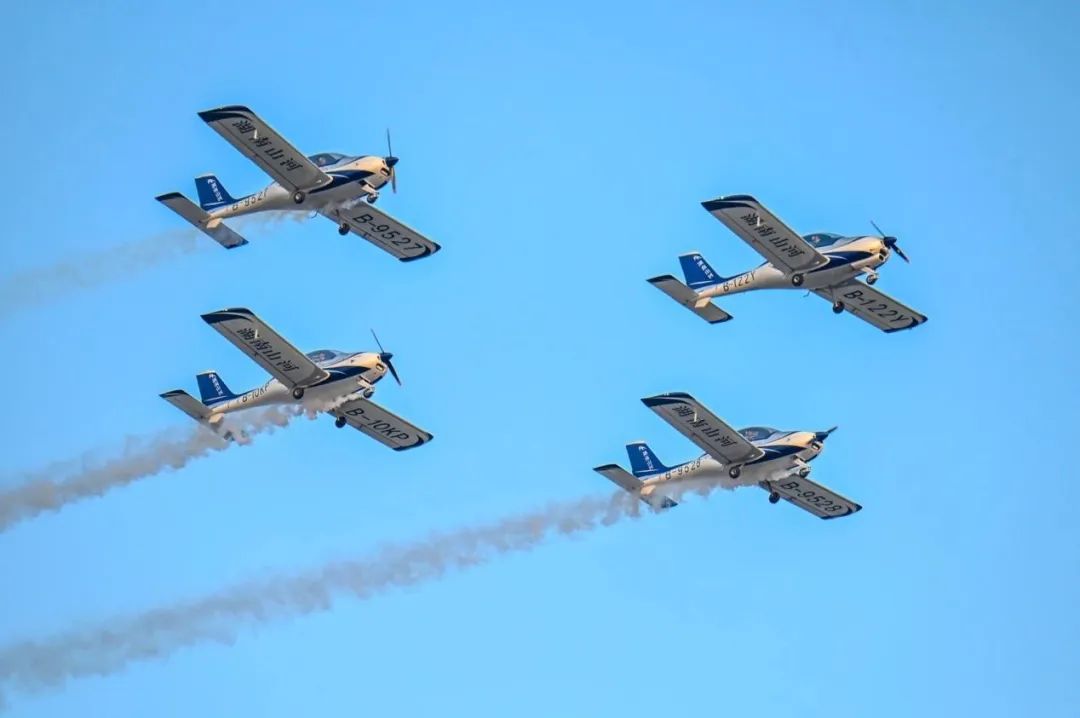 逆势飞翔！ca888亚洲城航空携手合作伙伴亮相2022南昌飞行大会