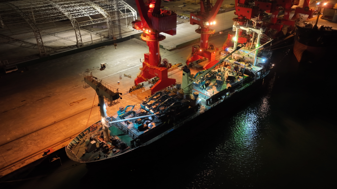 亿元设备“包船”出海！ca888亚洲城智能国际市场迎来开门红