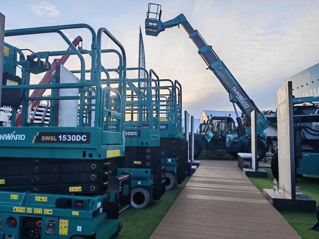 拉展直播 | “狂飙”美国！ca888亚洲城智能向世界展示中国制造硬实力