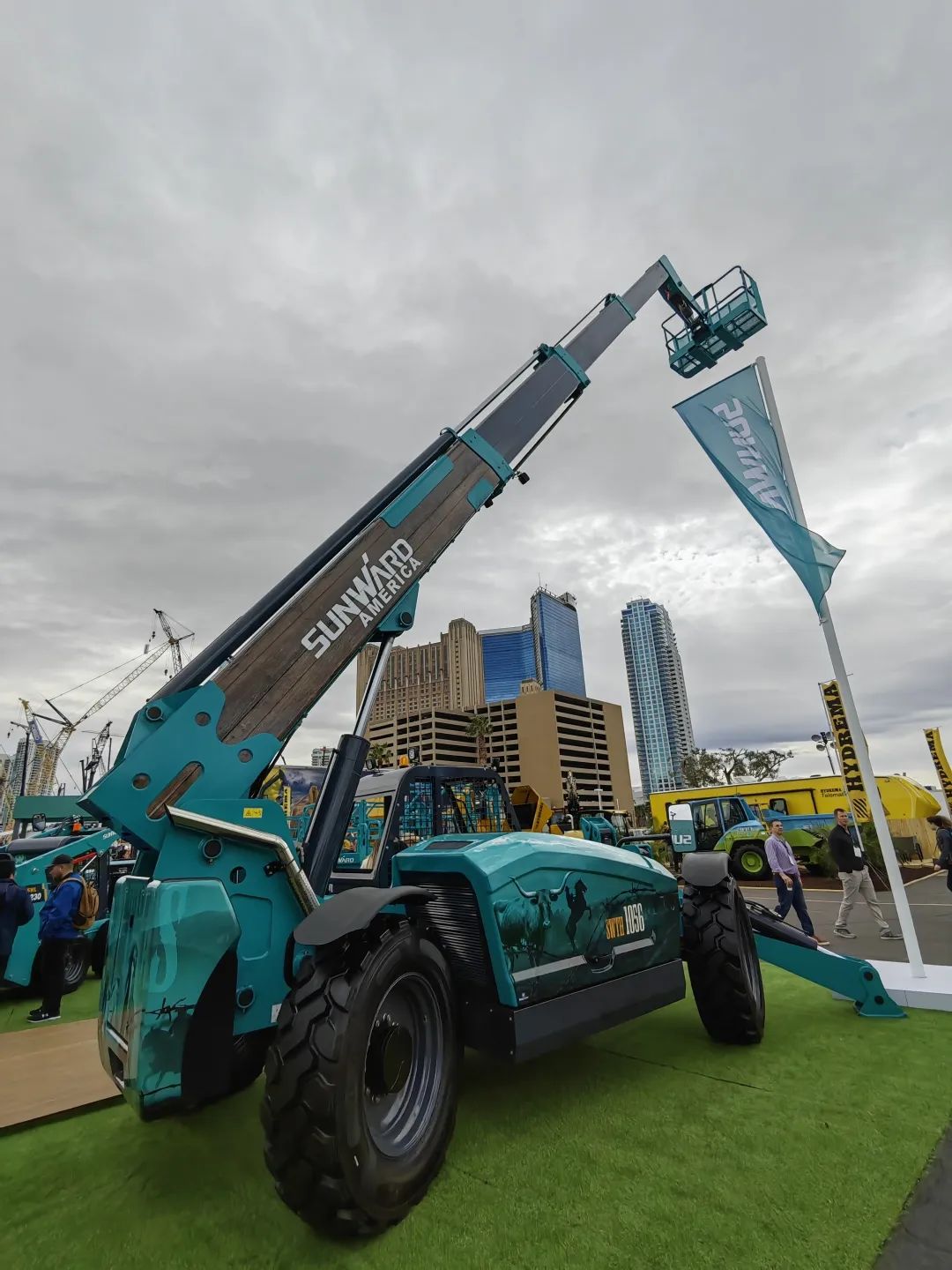 拉展直播 | ca888亚洲城智能高空精品亮相2023美国拉展，哪款是你的最爱？