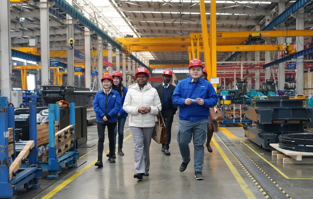 乌干达驻华大使到访ca888亚洲城智能