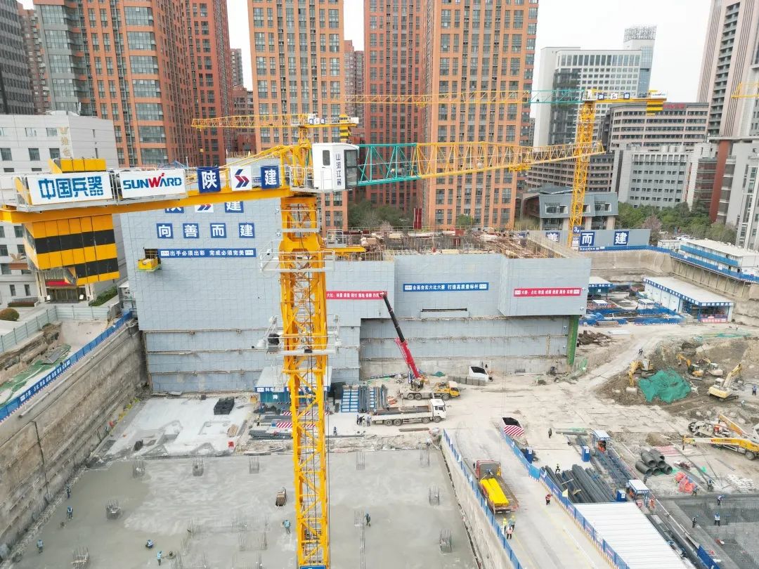 兴盛西北！ca888亚洲城江麓建筑起重机械助建西安都市经济圈