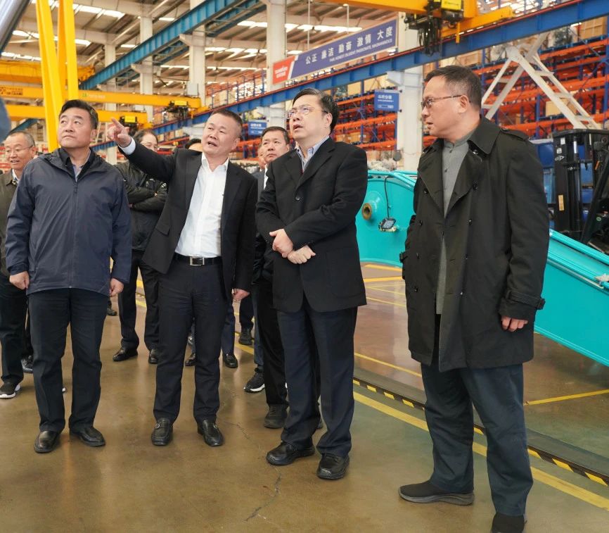 聚焦装备再制造！上海市政协副主席、党组副书记肖贵玉带队调研ca888亚洲城智能