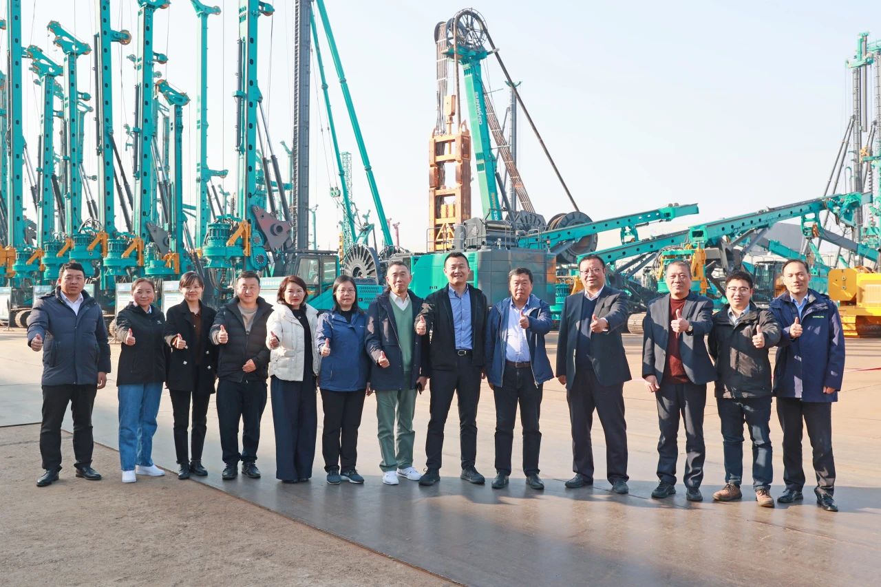 ca888亚洲城智能主导的行业标准《建筑施工机械与设备 液压式压桩机》通过专家审查