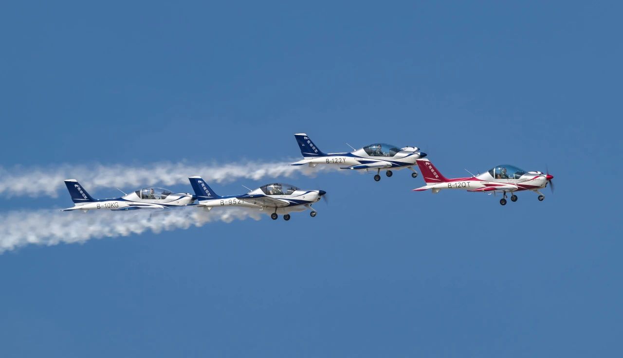 二十载磨砺，“阿若拉”飞机累计飞行时间突破11万小时！