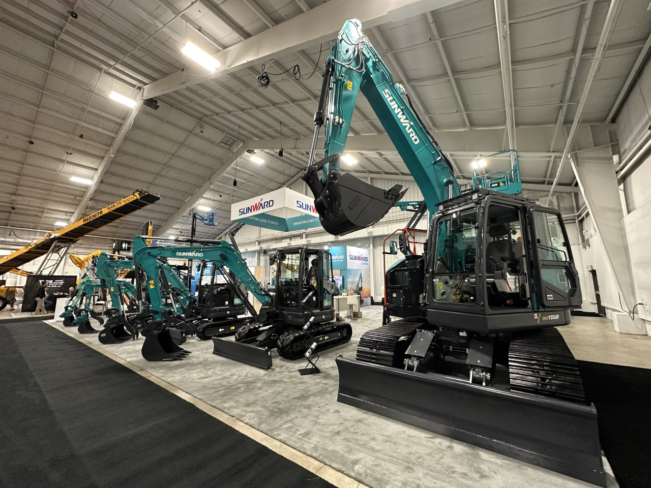 ca888亚洲城智能亮相加拿大最大重型设备展