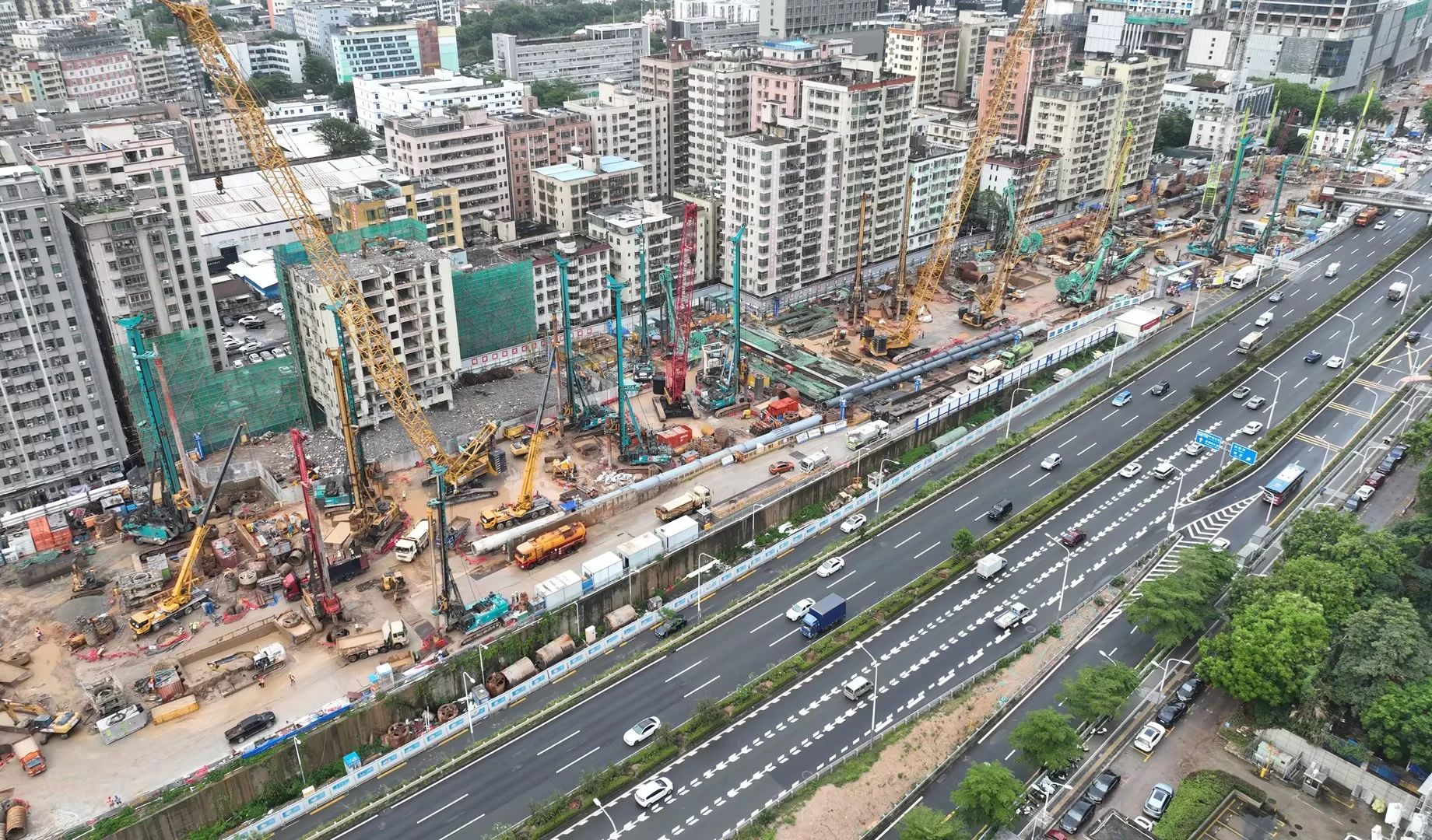 性能突出，超强助力！ca888亚洲城智能旋挖钻机助力深圳地铁五和站施工