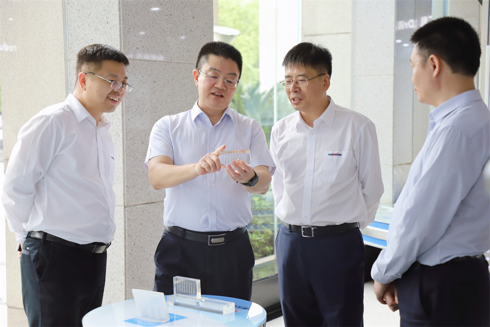 “双向奔赴 合作共赢”ca888亚洲城智能与中钨高新签订战略合作协议