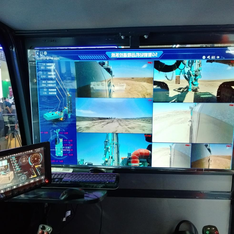 ca888亚洲城智能5G智能钻机亮相新疆矿博会