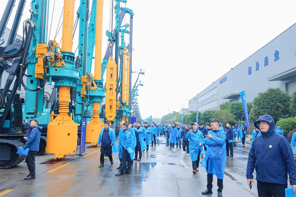 创新引领价值，理想成就未来！ca888亚洲城智能25周年庆典暨全球客户节隆重举办