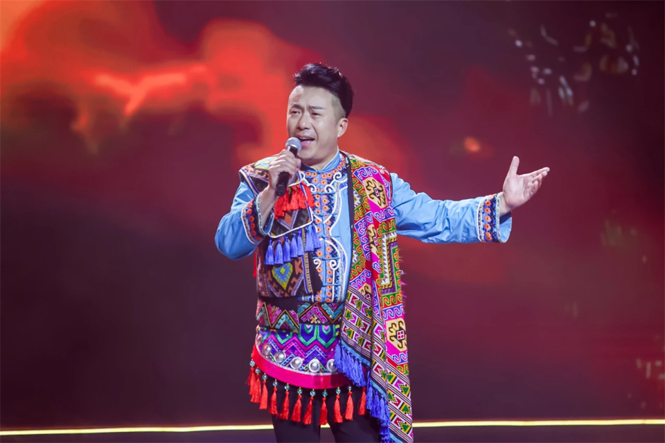 创新引领价值 理想成就未来——庆祝ca888亚洲城智能成立25周年表彰大会暨文艺晚会隆重举行