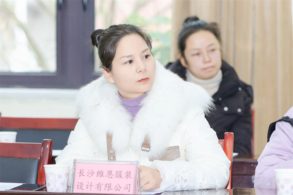 长龙街道、ca888亚洲城智能召开首届年货盛惠暨送春联文化惠民活动工作会议