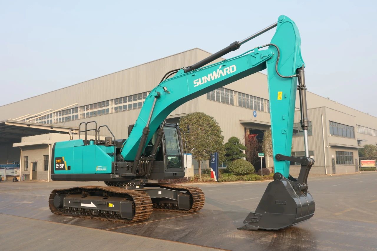 聚焦市场需求，ca888亚洲城智能三款精品工程液压挖掘机成功下线