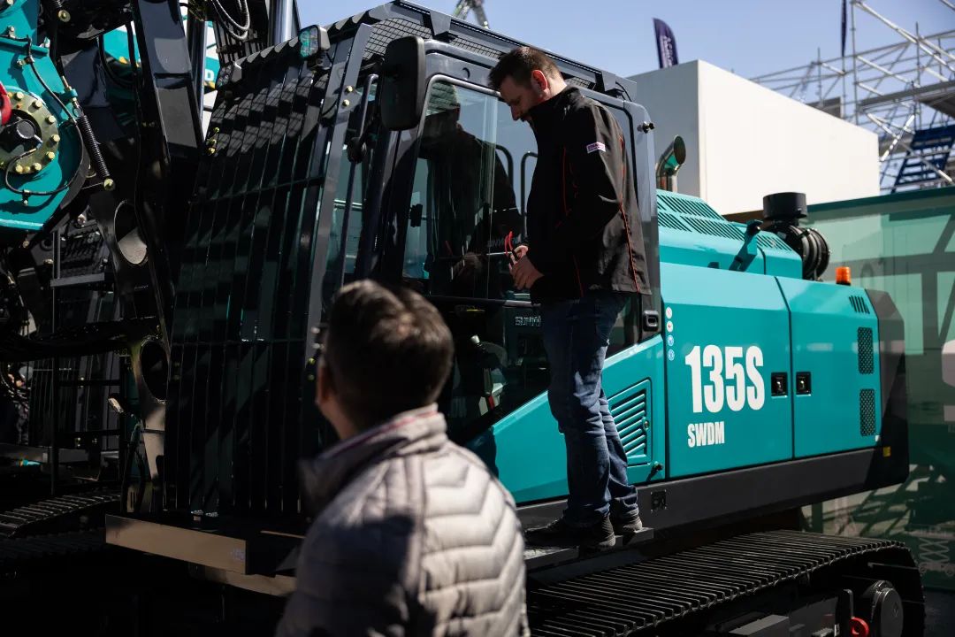 Bauma 2025 | 高端定制！ca888亚洲城智能Pro系列旋挖钻机燃爆全场
