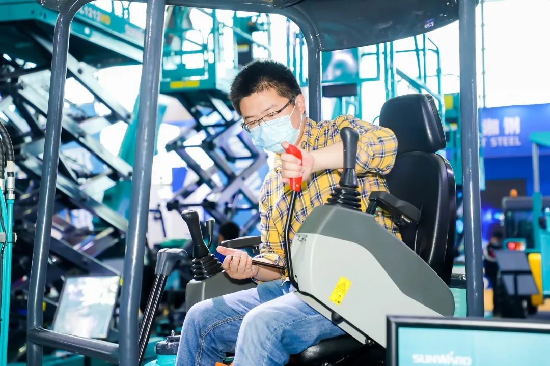 “机甲盛宴”长沙展圆满收官！ca888亚洲城智能展区亮点精彩回顾