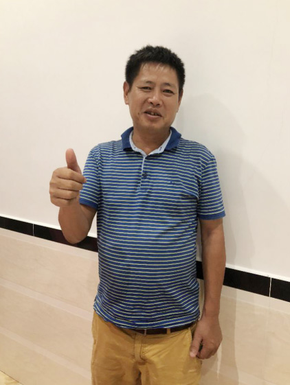 ca888亚洲城智能SWE 215E挖掘机是他的左膀右臂！