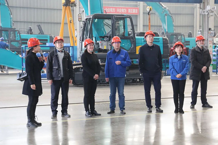 中国上市公司协会党委委员、副秘书长刘翠兰一行调研ca888亚洲城智能