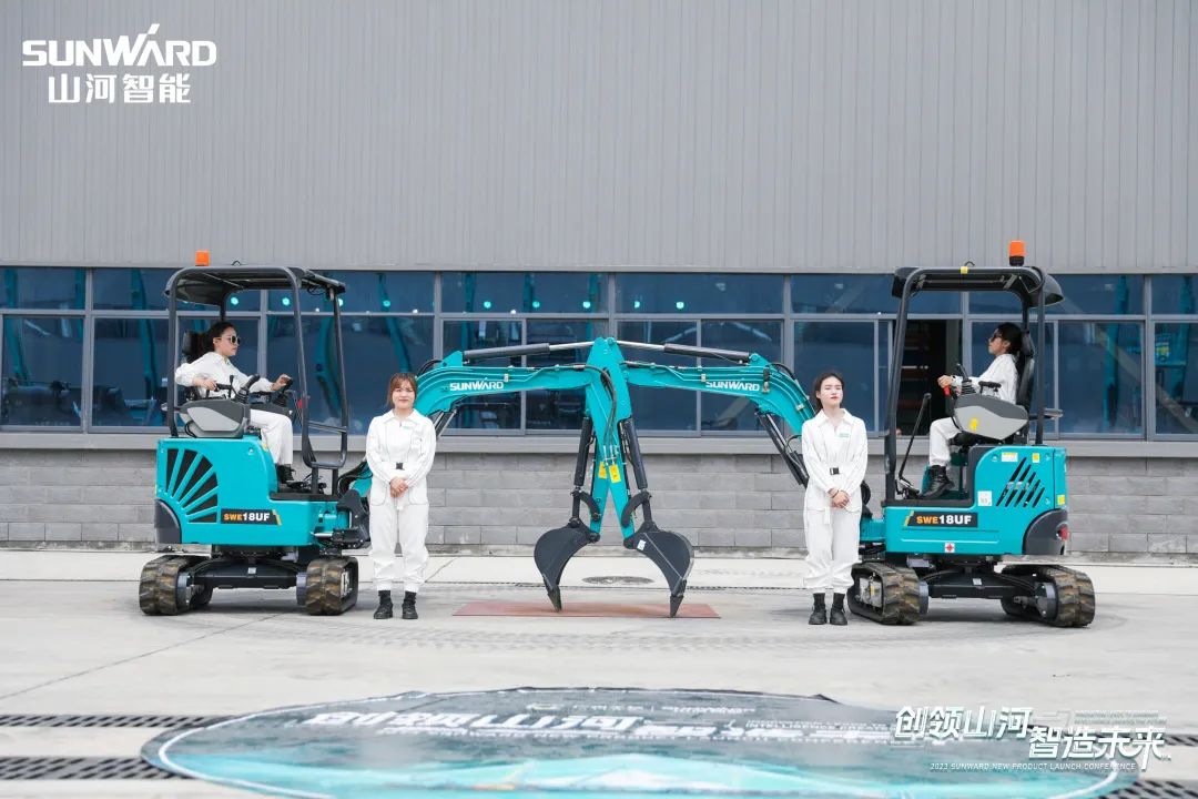 精品出击、互动不断！ca888亚洲城智能F系列挖掘机闪耀长沙展