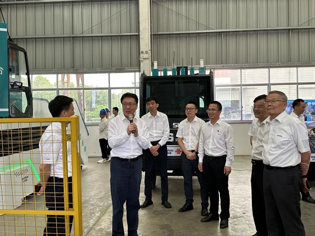 中国联通集团副总经理梁宝俊到访ca888亚洲城智能